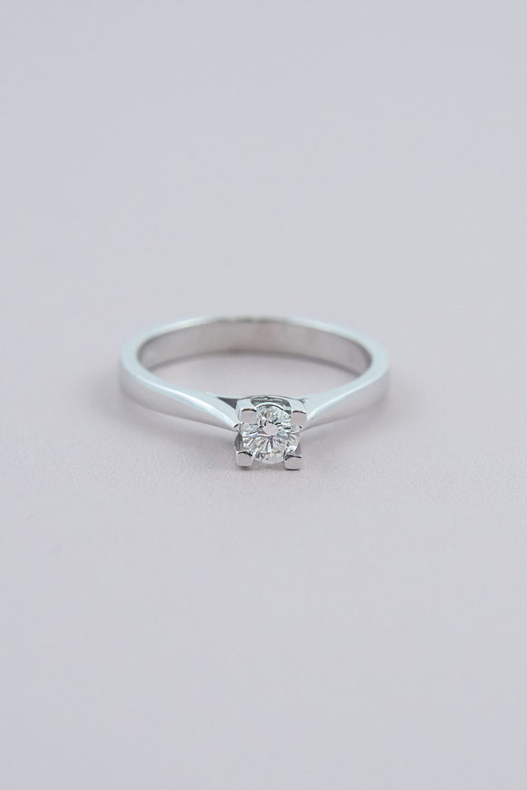 Solitaire Ring with Diamond