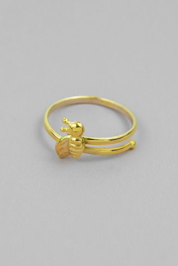 Baby bee ring